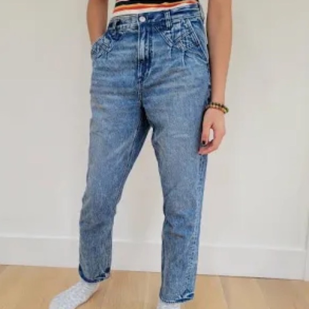 Pleated Mom Jeans